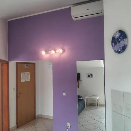 Apartments With A Parking Space Grebastica, Sibenik - 4882 *