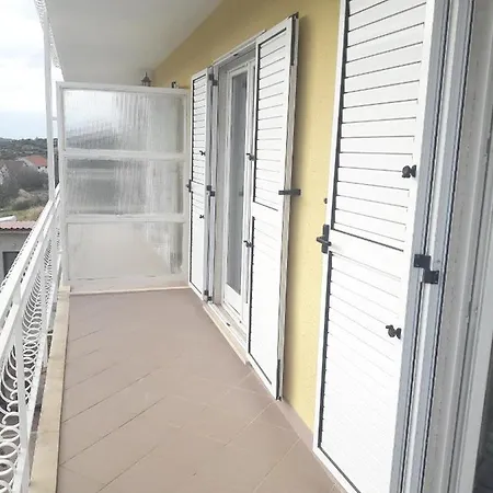 Apartman Apartments With A Parking Space Grebastica, Sibenik - 4882 *