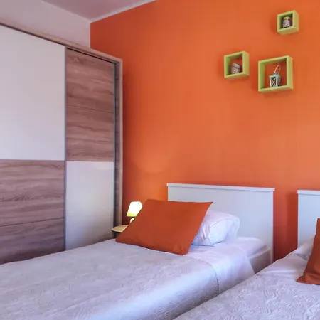 With A Parking Space Grebastica, Sibenik - 4882 Apartamento Baselovici