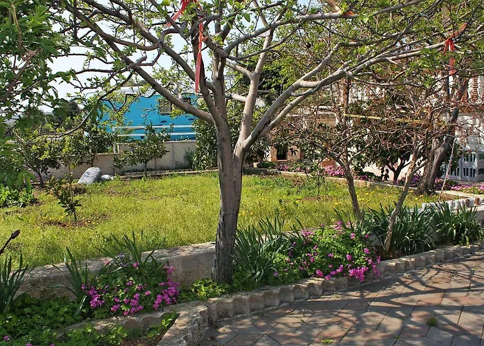 Lägenhet With A Parking Space Grebastica, Sibenik - 4882