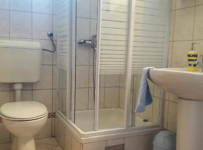 Appartement With A Parking Space Grebastica, Sibenik - 4882 Baselovici