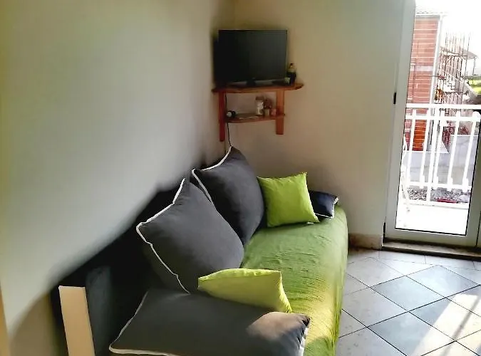 Appartement With A Parking Space Grebastica, Sibenik - 4882