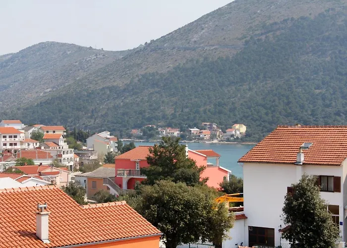 With A Parking Space Grebastica, Sibenik - 4882 Appartement Baselovici