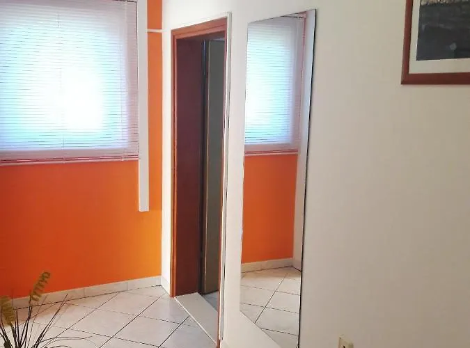 Appartement With A Parking Space Grebastica, Sibenik - 4882 Baselovici