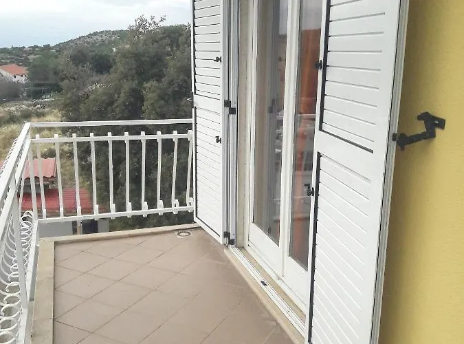 Appartement With A Parking Space Grebastica, Sibenik - 4882 Baselovici