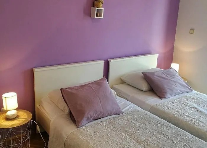 With A Parking Space Grebastica, Sibenik - 4882 Appartement Baselovici