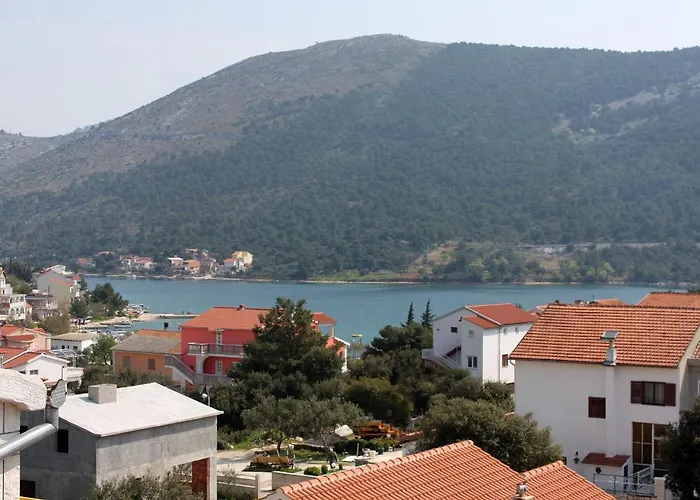 With A Parking Space Grebastica, Sibenik - 4882 Baselovici